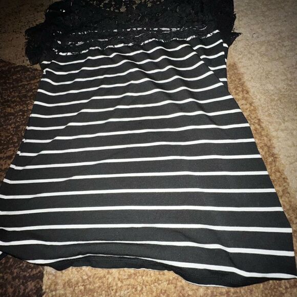 Roz & Ali shirt - Picture 2 of 4